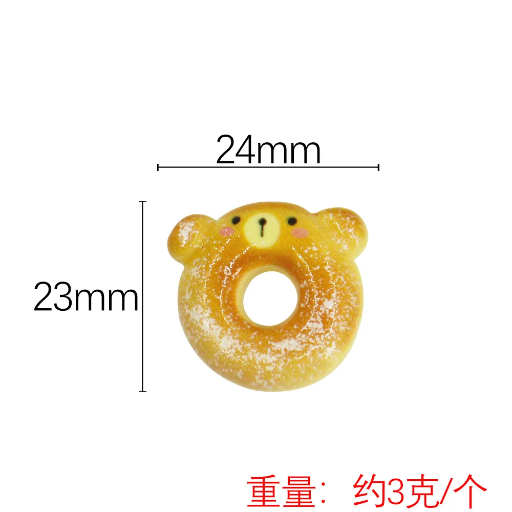 

Милые миниатюрные украшения из полимера в виде медведя хлеба