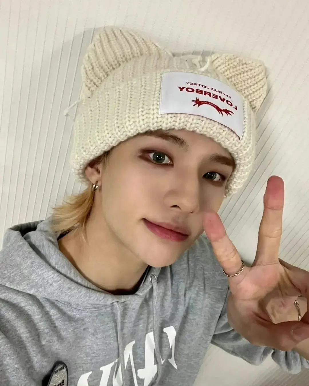 

Kpop Stray Kids Hendery Same Beanies WAYV Leeknow Knitted Hat Fashion Cute Cap LoverBoy Casual Headgear HyunJin Kawaii Fan Gift