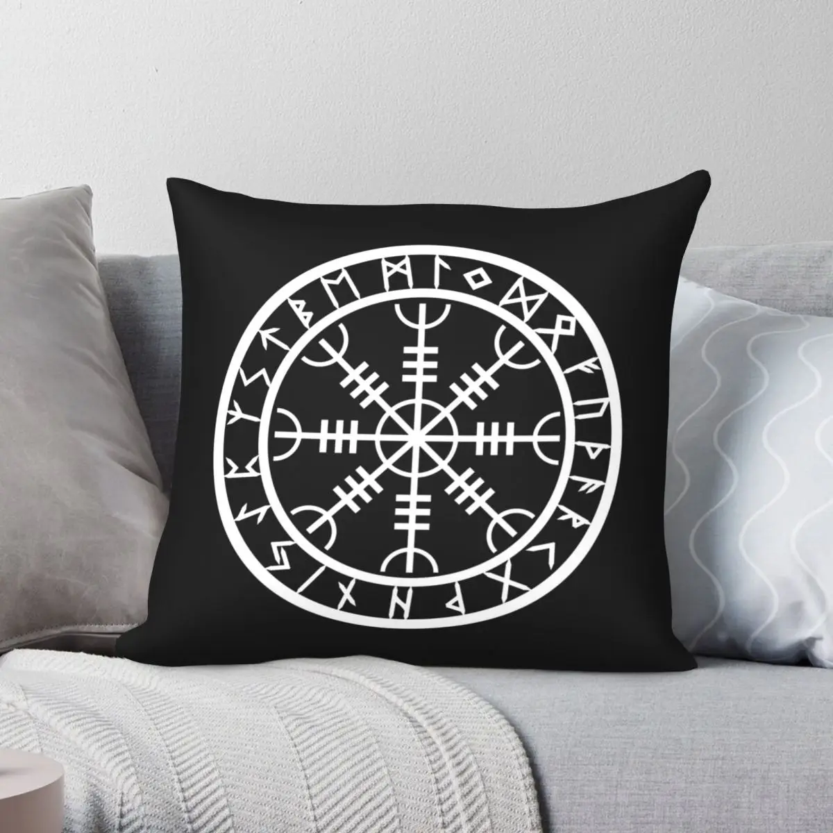 

Helm Of Awe Rune Circle Variant II Square Pillowcase Polyester Linen Velvet Pattern Zip Decor Home Cushion Case 45x45