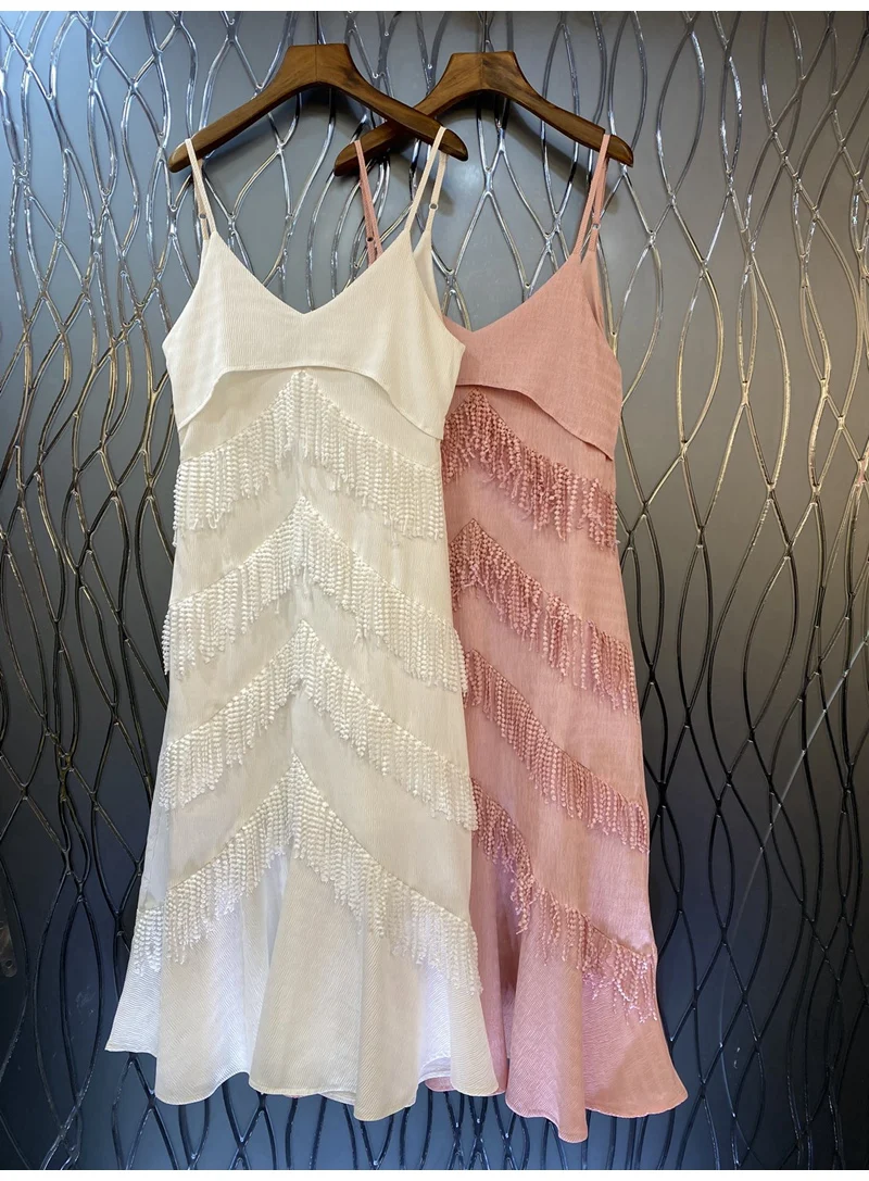 

Женское пляжное платье на бретелях-спагетти, белое или розовое платье до середины икры без рукавов с бахромой в богемном стиле, лето 2023