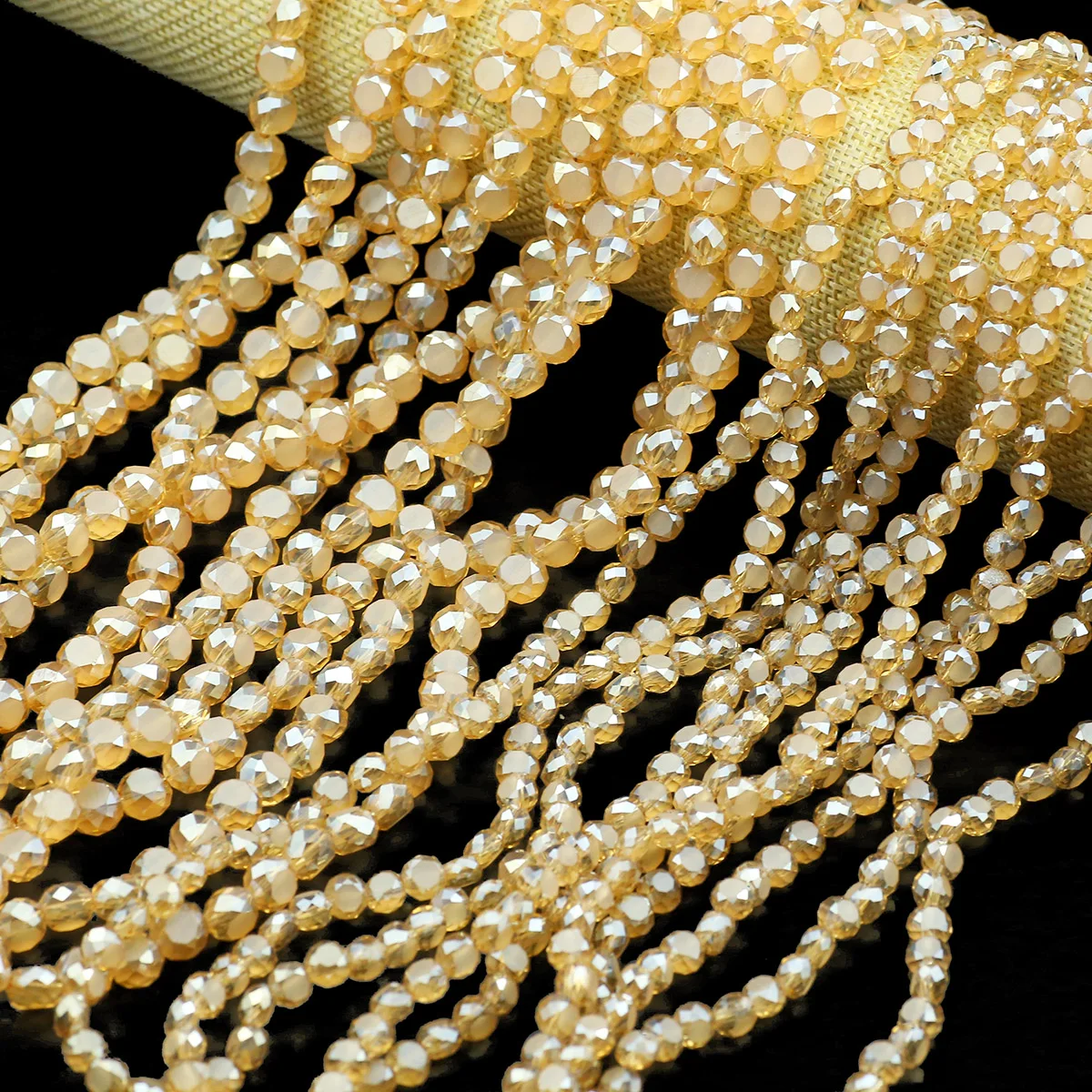 Круглые бусины из австрийского стекла 6/8 мм цвет в ассортименте