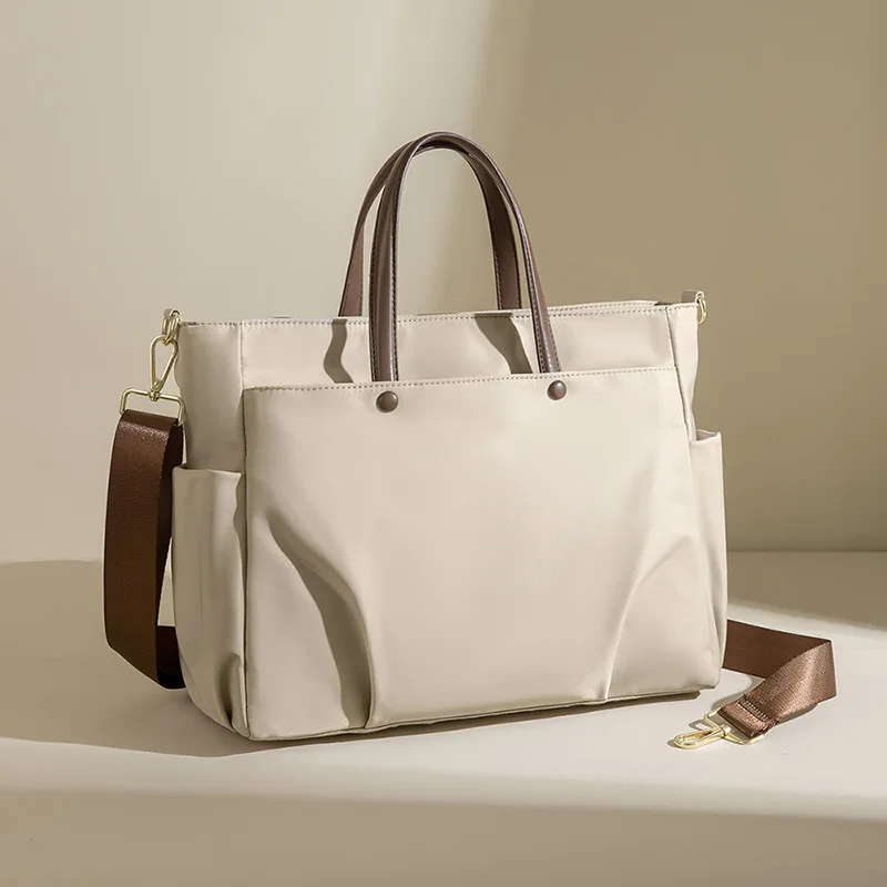 Простая дизайнерская женская сумка для ноутбука через плечо вместительная