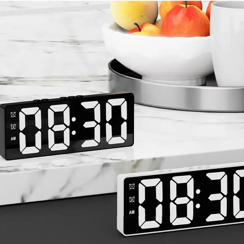 

Electric Clock Durable LED And Mirror Clocks Large Display Battery Operated LED Alarm Clocks For Bedroom Office Travel