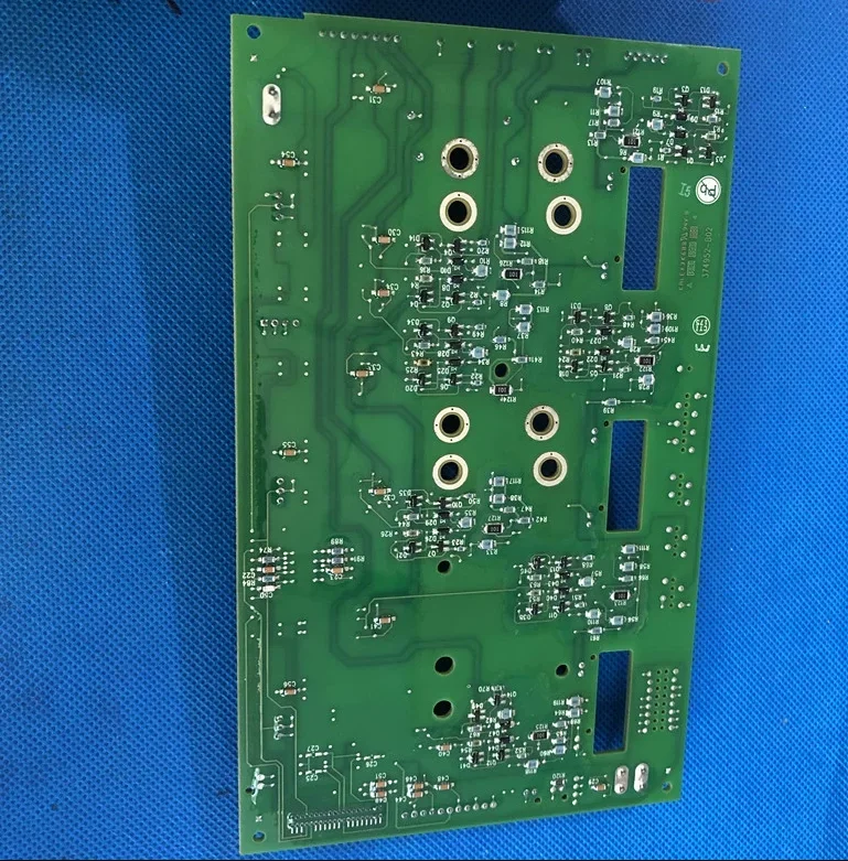 374962 -A02 -A05 320367 Плата привода инвертора PF700 серии 45-55-75 кВт протестирована в хорошем