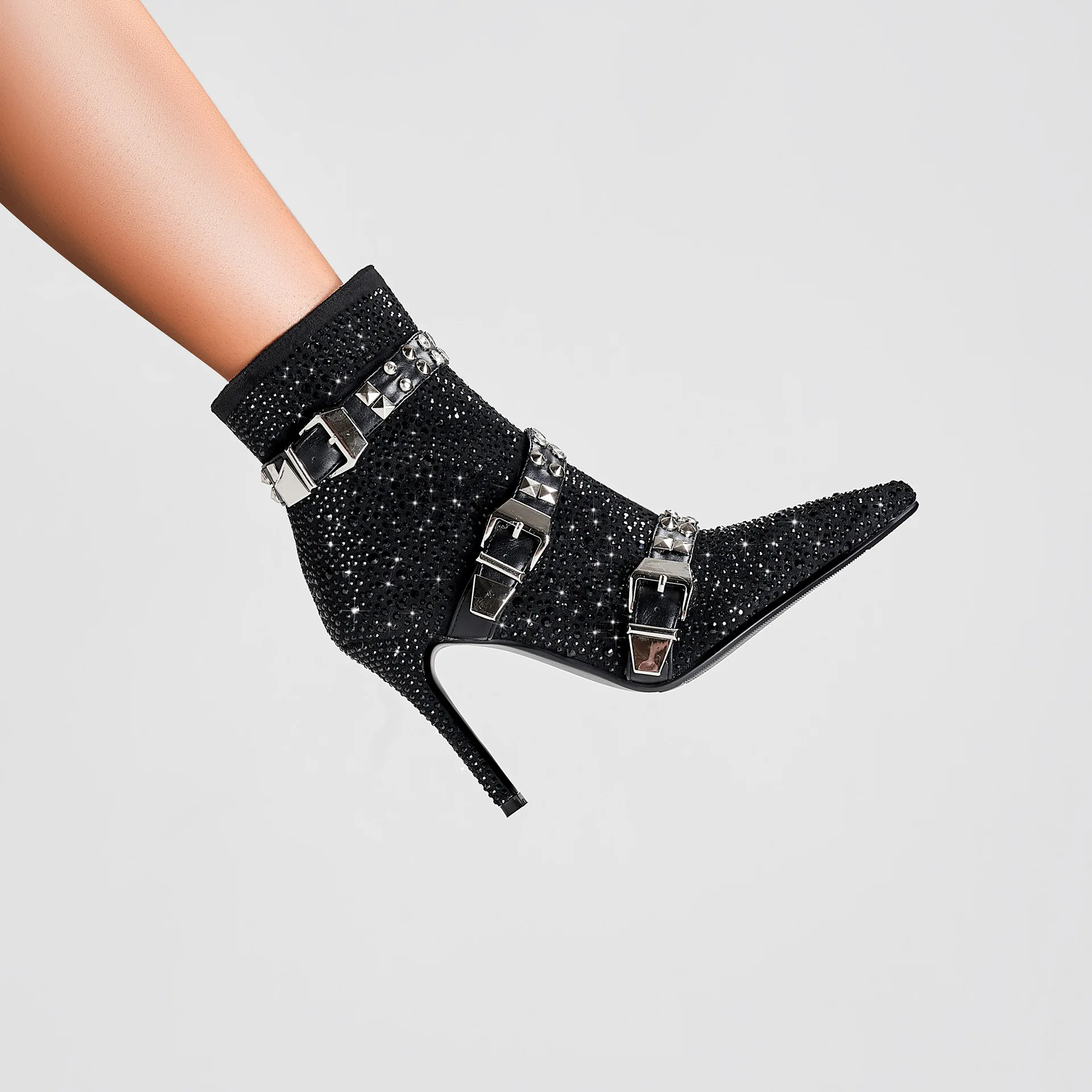 Новые модные и сексуальные универсальные короткие ботинки больших размеров на