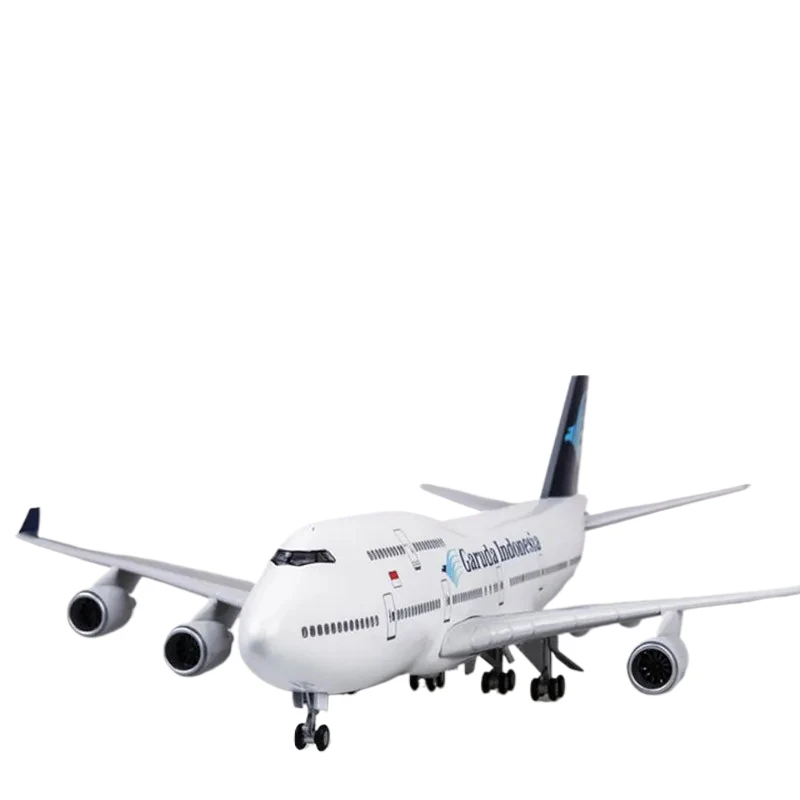 47 см масштаб 1/150 Φ 747 B747 модель самолета Garuda Indonesia с фотоэлементами и колесами