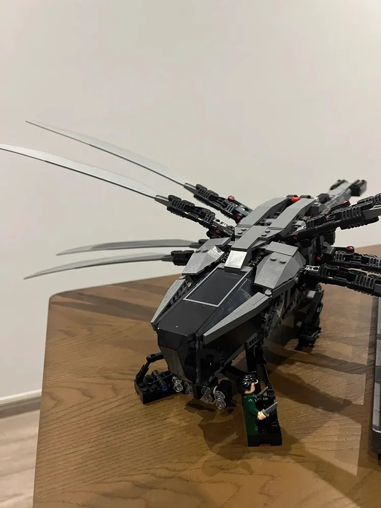 1369 шт. Детский конструктор ОРНИТОПТЕР 10327