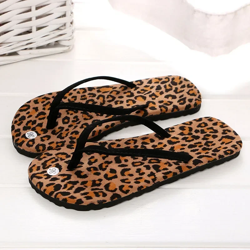 

Print Flip Flops Women Summer New High-quality Beach Female Sandals Non-slip Casual Flat Slippers Polka-dot Slides Women