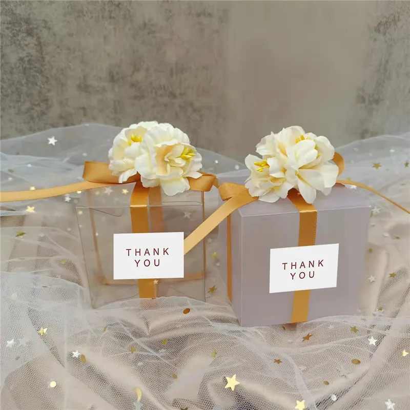 

50pcs Frosted Pvc Gift Bag Candy Wedding Communion Details For Guests Christening Favors Green Flower Decoration Transparent Box