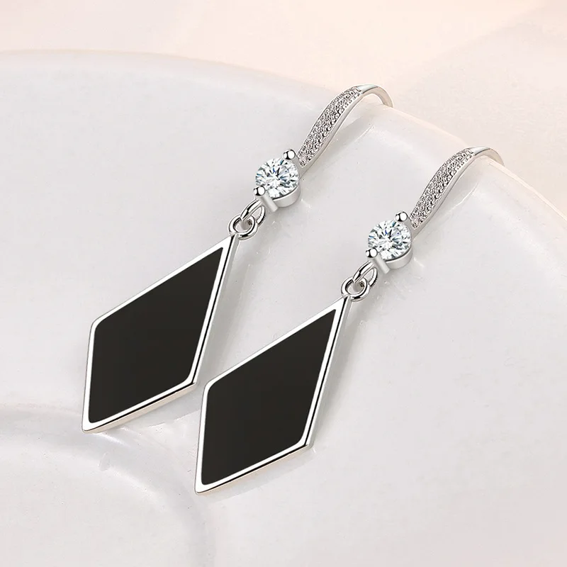 

Korean Fashion Fanqieliu Black Rhombus Dangler Earrings for Women Trendy Jewelry Real Drop Earring Women Gift Pendientes Mujer