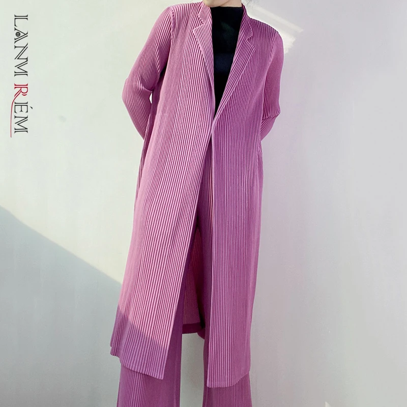 

LANMREM 2022 New Spring Autumn Trench Coats For Women Pleated Lapel Single Button Long Sleeve Solid Color Loose Coat Female2J829