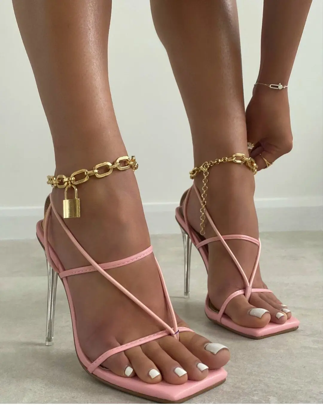 

DOGHC 2022 NEW Big Size 42 Woman Pumps Shoes For Women Sandal High Heels Square Toe Metal Chain High-Heeled Sandals Female Shoes