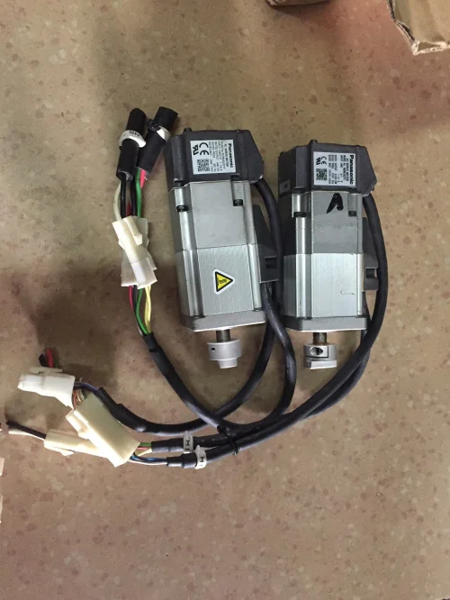 

Servo motor MSMD012S1T, Used one , 90% appearance new , 3 months warranty , fastly shipping