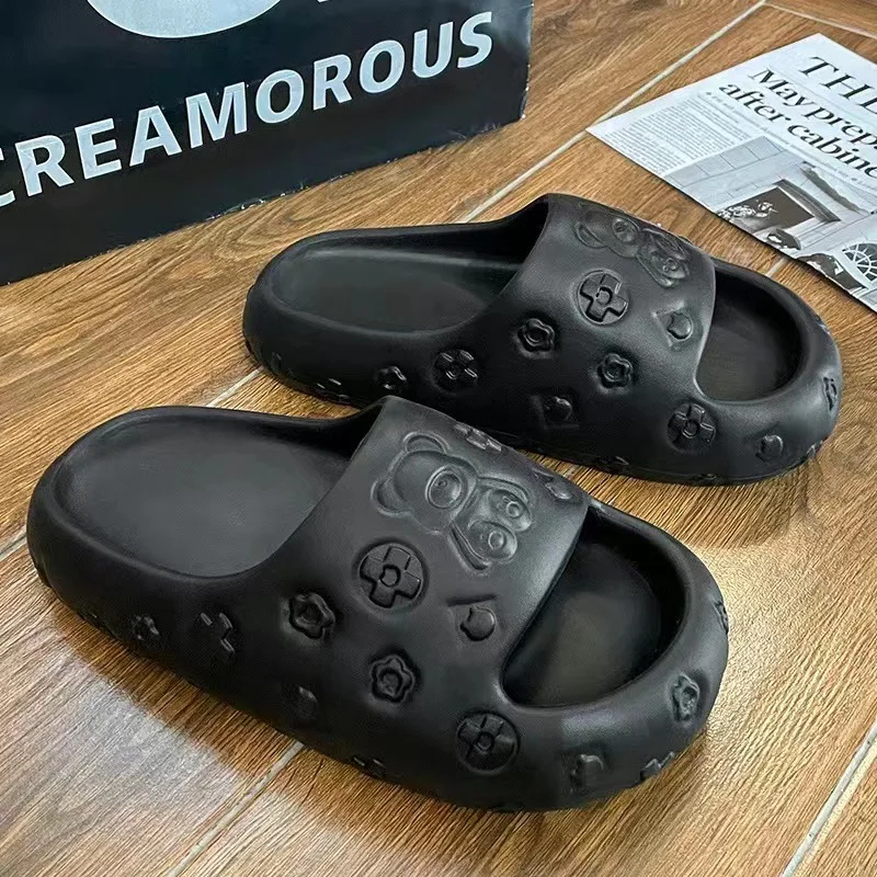 Summer fashion cute bear slippers Couple Home Office slippers shoes Beach Bedroom Women's summer slippers Flip Flops Sandals