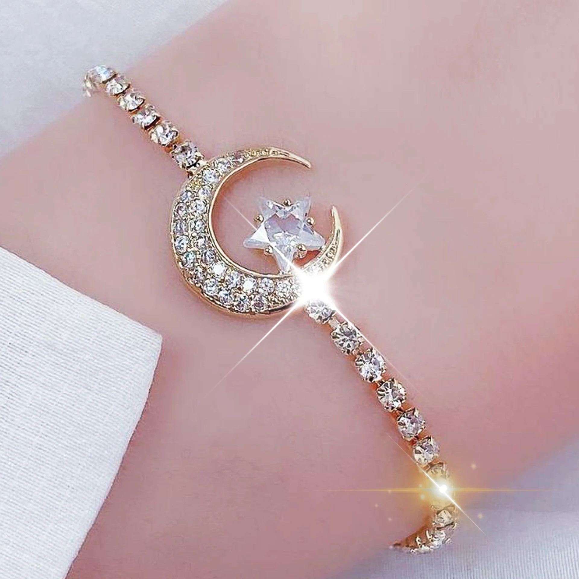 

Ins Hot Sale 14k Real Gold Plated Micro Inlaid Shine Zircon Bracelet Moon Stars Fashion Exquisite Bracelet Accessories Gift