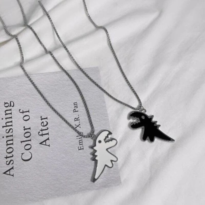 

Cute Dragon Necklace for Men Women Link Chain Dinosaur Necklace Party Jewelry Unisex Silver Color Sweet Aesthetic Necklace