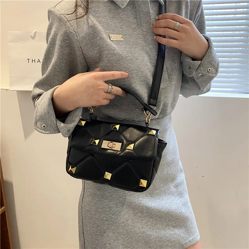Fashion Luggage Women's Handbags Crossbody NEW Western Style Personalized Embroidery Thread Rivet PU Casual Black Ladies Bolsos