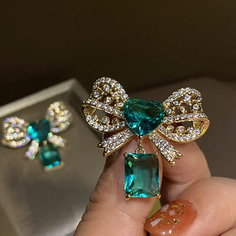 

High Quality Luxury Zircon Bowknot Heart Piercing Earring for Women Korean Style Fashion Trend Party Dress Dailry Jewelry Gift
