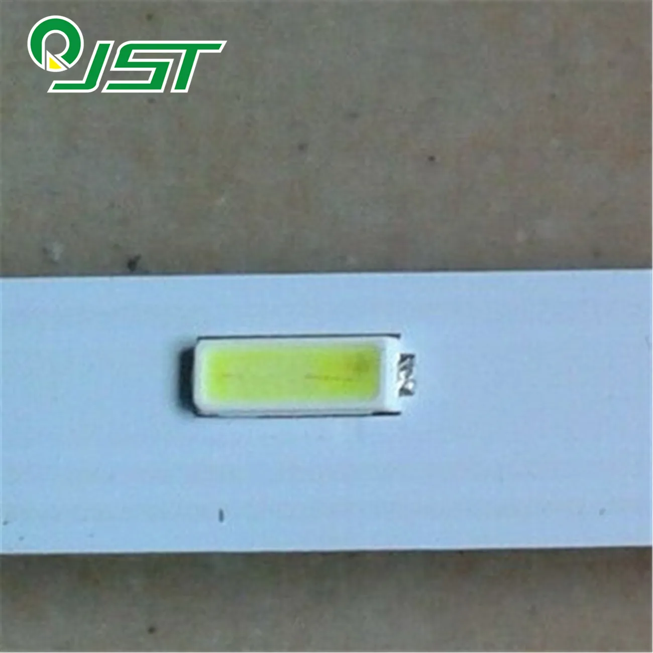 Светодиодная лента для телевизора HSENSE 65 H65U7A