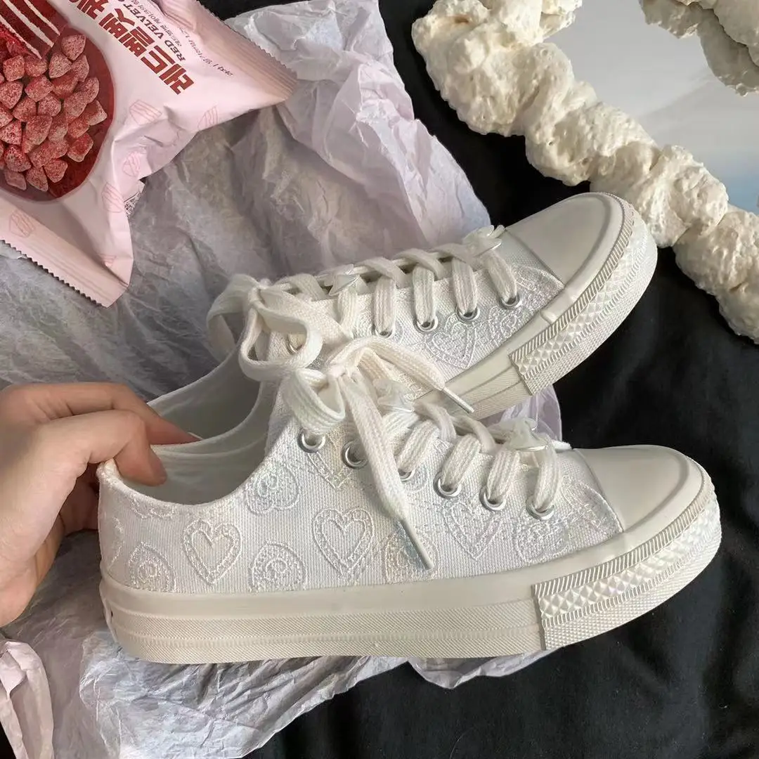 

Heart Embroidery Zapatillas Mujer Fashion White Female Canvas Sneakers 2022 Summer Students Casual Daily Wear Espadrilles