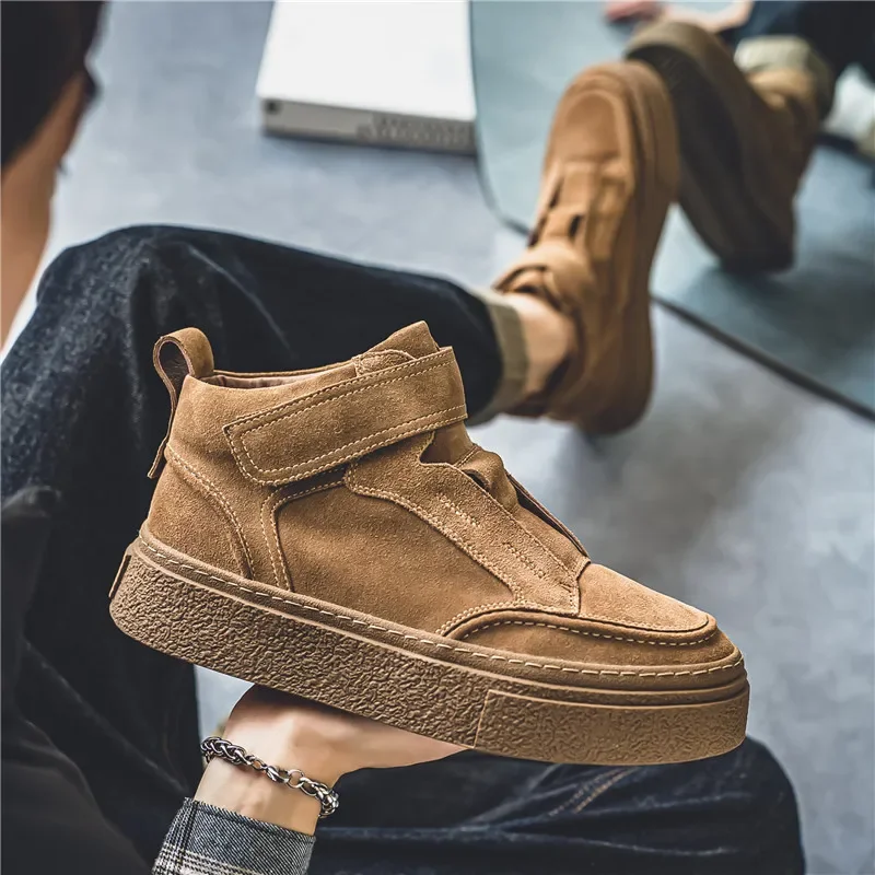 Замшевые повседневные кроссовки для мужчин 2023 высокие кеды новые модные лоферы