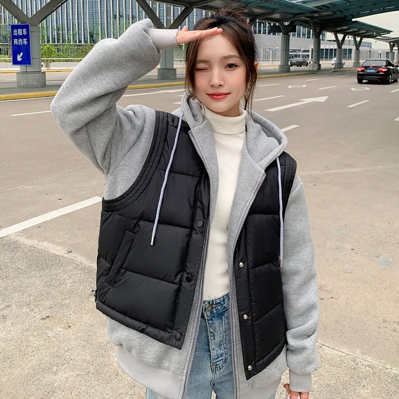 Рисунок 5 - Куртка-жилет женская короткая с капюшоном