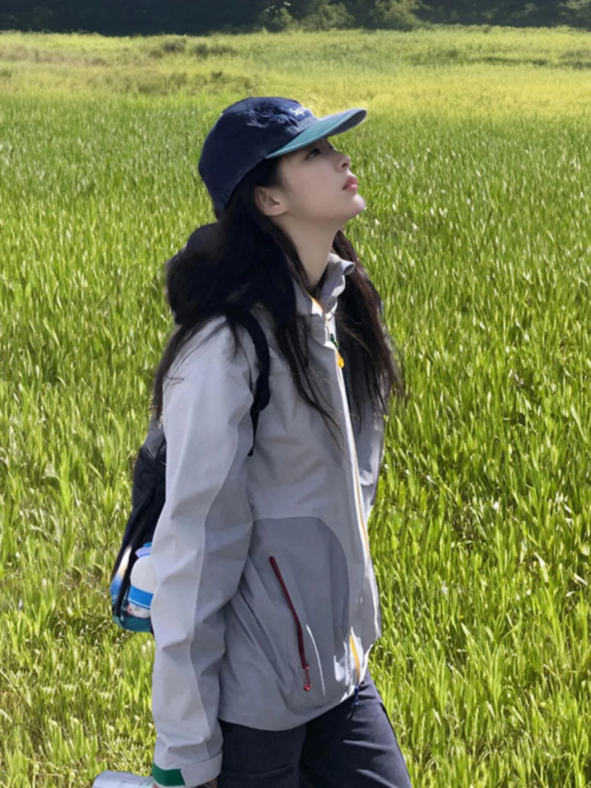 Kskm Серая куртка женская новинка 2024 маленький модный ветрозащитный