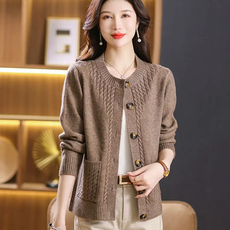 Женский однобортный трикотажный кардиган