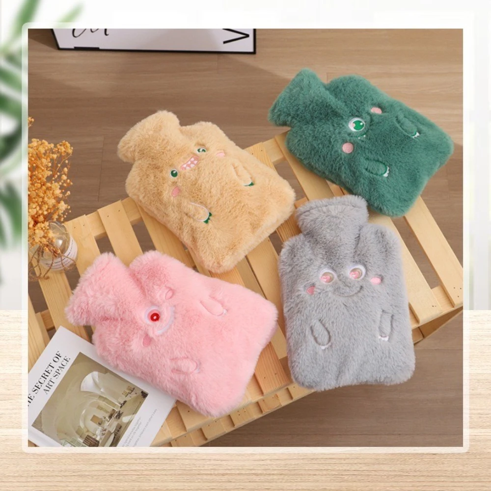 

Hot Water Bag Reusable Winter Warm Heat Hand Warmer with Soft Fleece Cover for Cramps Neck Shoulder Rubber Hot Water Bottle