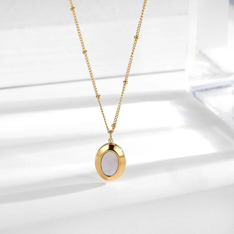 

Simple Oval White Shell Titanium Steel Women's Necklace High-end Luxury 18k Gold Collarbone Chain Trendy Korean Necklace