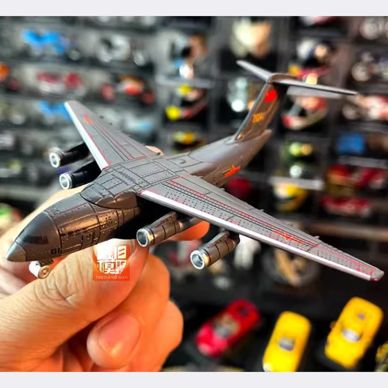 Модель самолета Y20 HYINUO 1:400