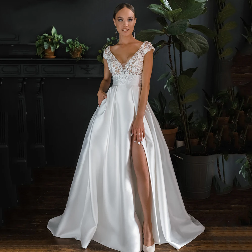

Classic Wedding Dresses For Women V-Neck Short Sleeves Lace Applique Bride Gown Satin Side Split Sweep Train Vestido De Noiva