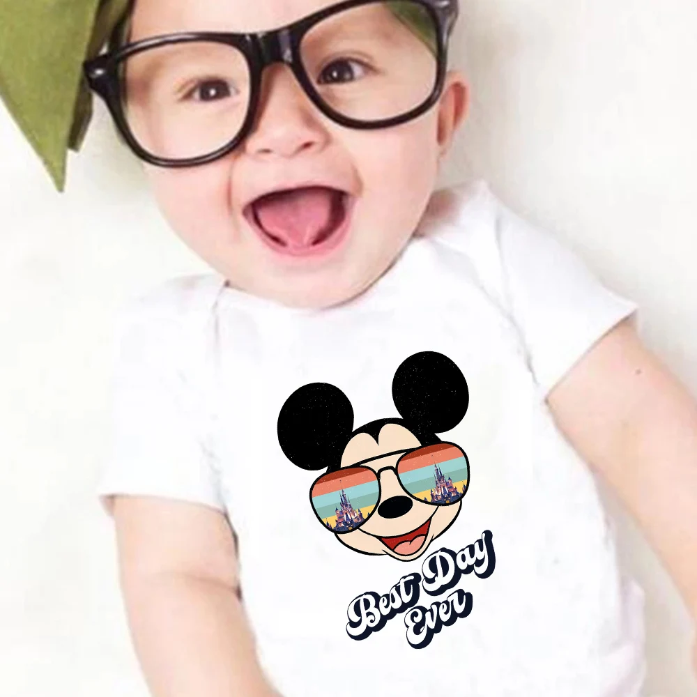 

Disney Mickey With Sunglasses Graphic Y2K Baby Onesie Casual Cute Harajuku Comfy O-Neck Newborn Romper 0-24 High Quality Clothes