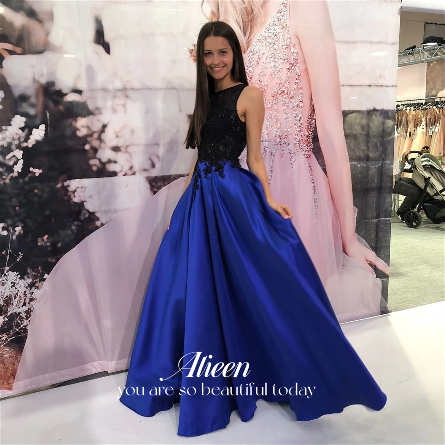 

Satin Hem Luxurious Women's Evening Dresses for Women 2024 Blue Elegant and Pretty Women's Dresses Lace Appliqué Line A Prom