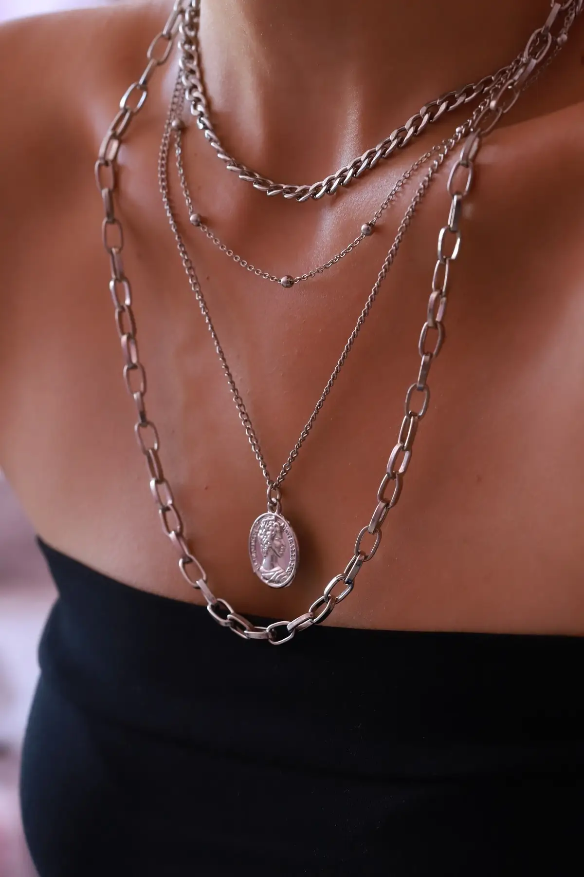 

Women Necklace Silver Color 4 PCs Locket