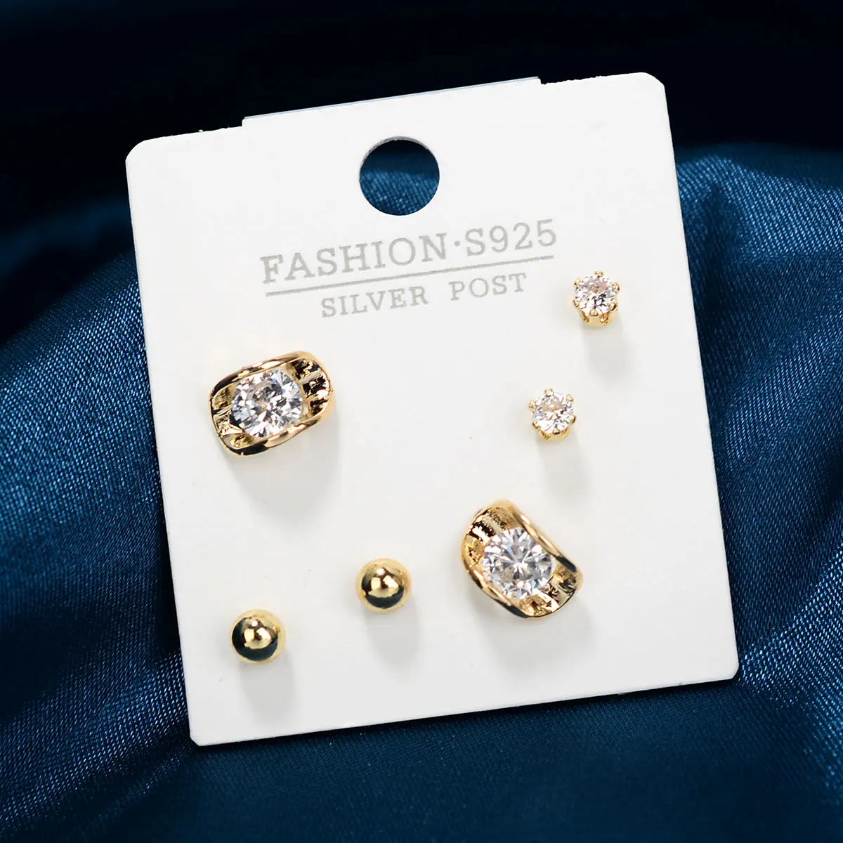 

Korean Simple Crystal Personality Stud Earring Set For Women Gold Color Temperament Zircon Earrings Wedding Engagement Jewelry