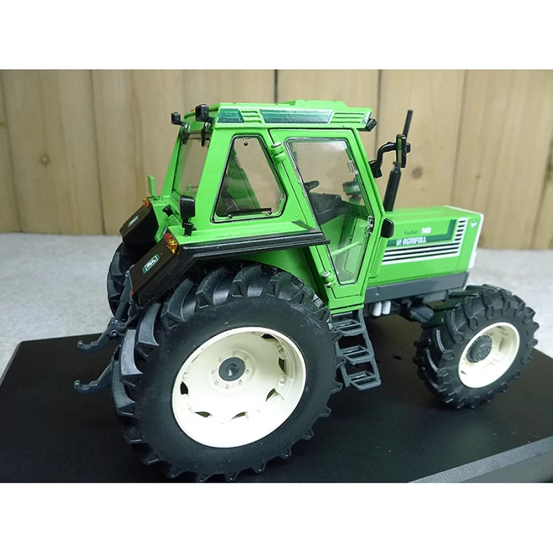 Фото REP литой под давлением масштаб 1:32, Fiat Agrifull 140, тягач из сплава, модель сельскохозяйственной техники, сувенирный дисплей, подарочная коллекция украшений №5
