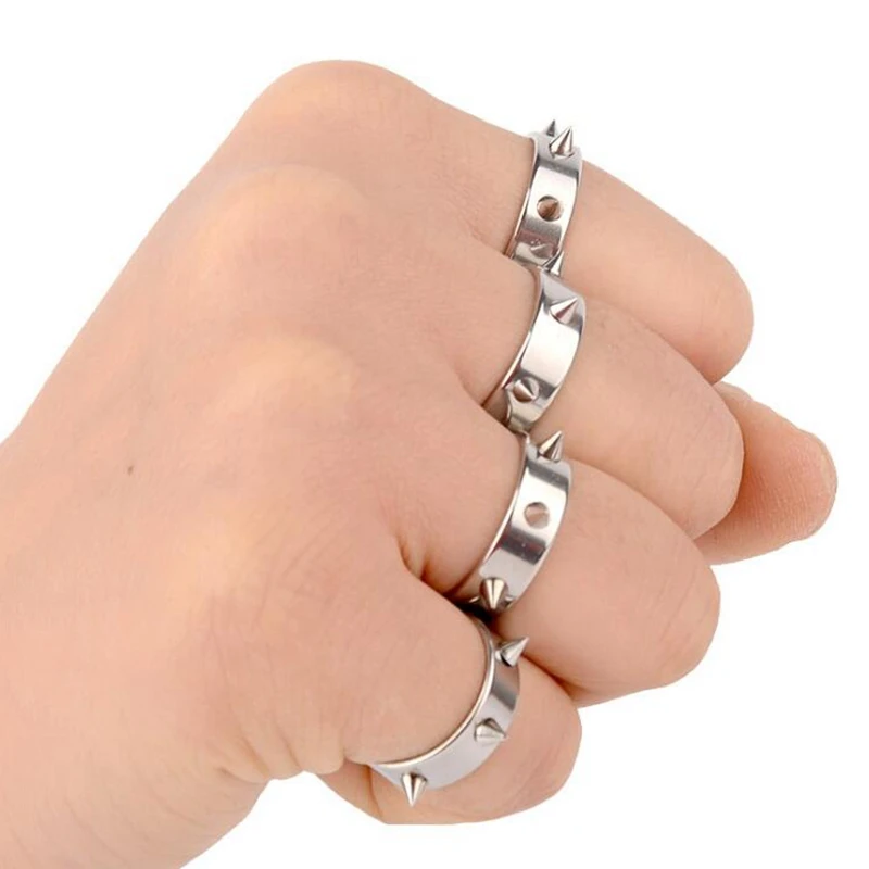 

Titanium Steel Spiked Rivet Cone Self-defense Nail Barbed Rings Thorn Head Anti-wolf Ring for Men Women Punk Style