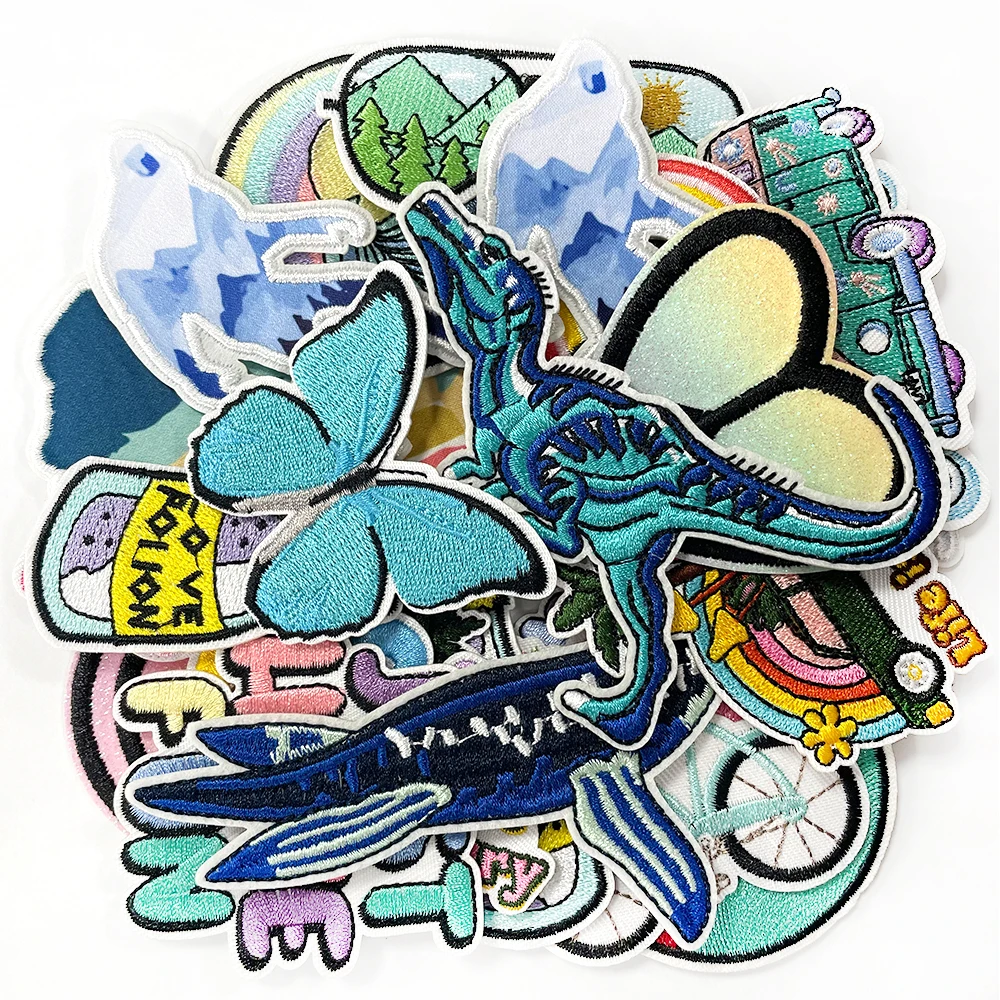 Экологичные вышитые железные нашивки случайный мультяшный дизайн бабочки для