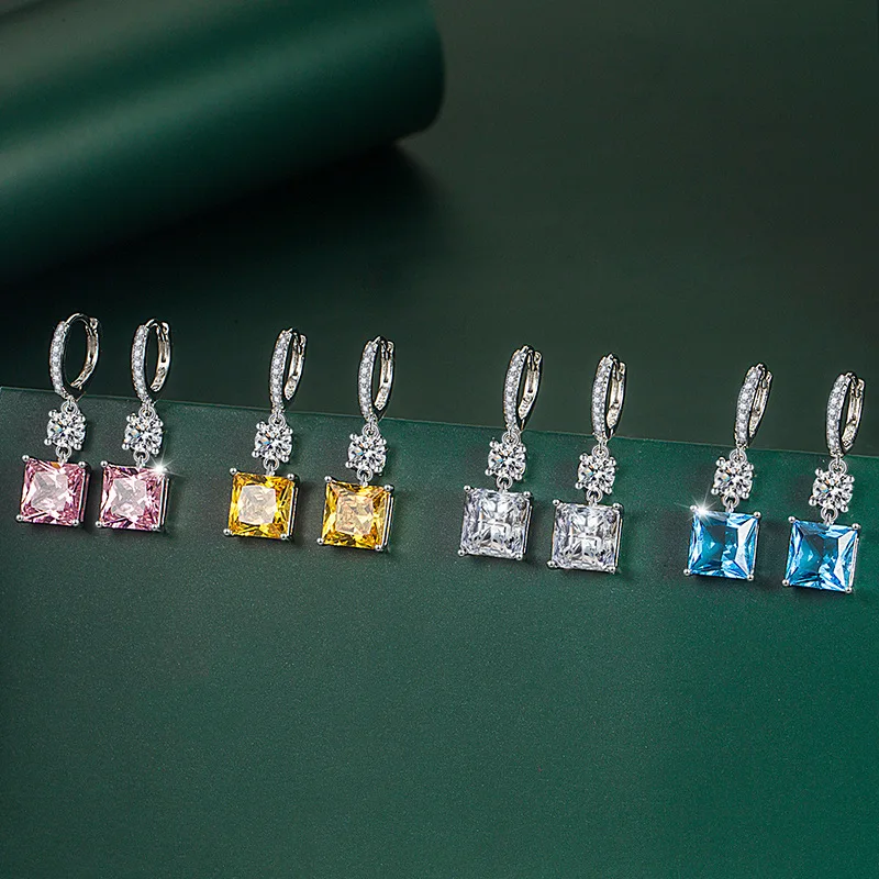 

Korean Version of The Princess Diamond Earrings with Diamonds 3 Carats Yellow and Blue Diamond Earrings Colorful Treasures