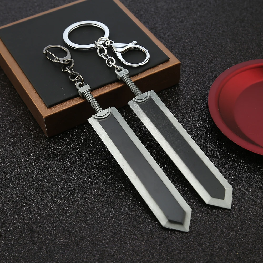 Anime Cloud Strife Buster Sword Keychain Men Final Fantasy 7 Remake Zack Fair Weapon Sword of Armor Break Key Ring Metal Game