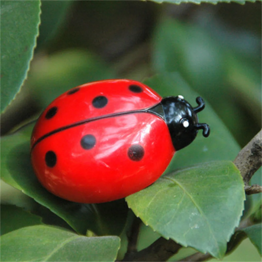 

Funny Simulate Animals Ladybird Plastic 4cm Robots Children Gifts Cartoon Mini Electric Pet Multicolour Electric Cicadas Insects