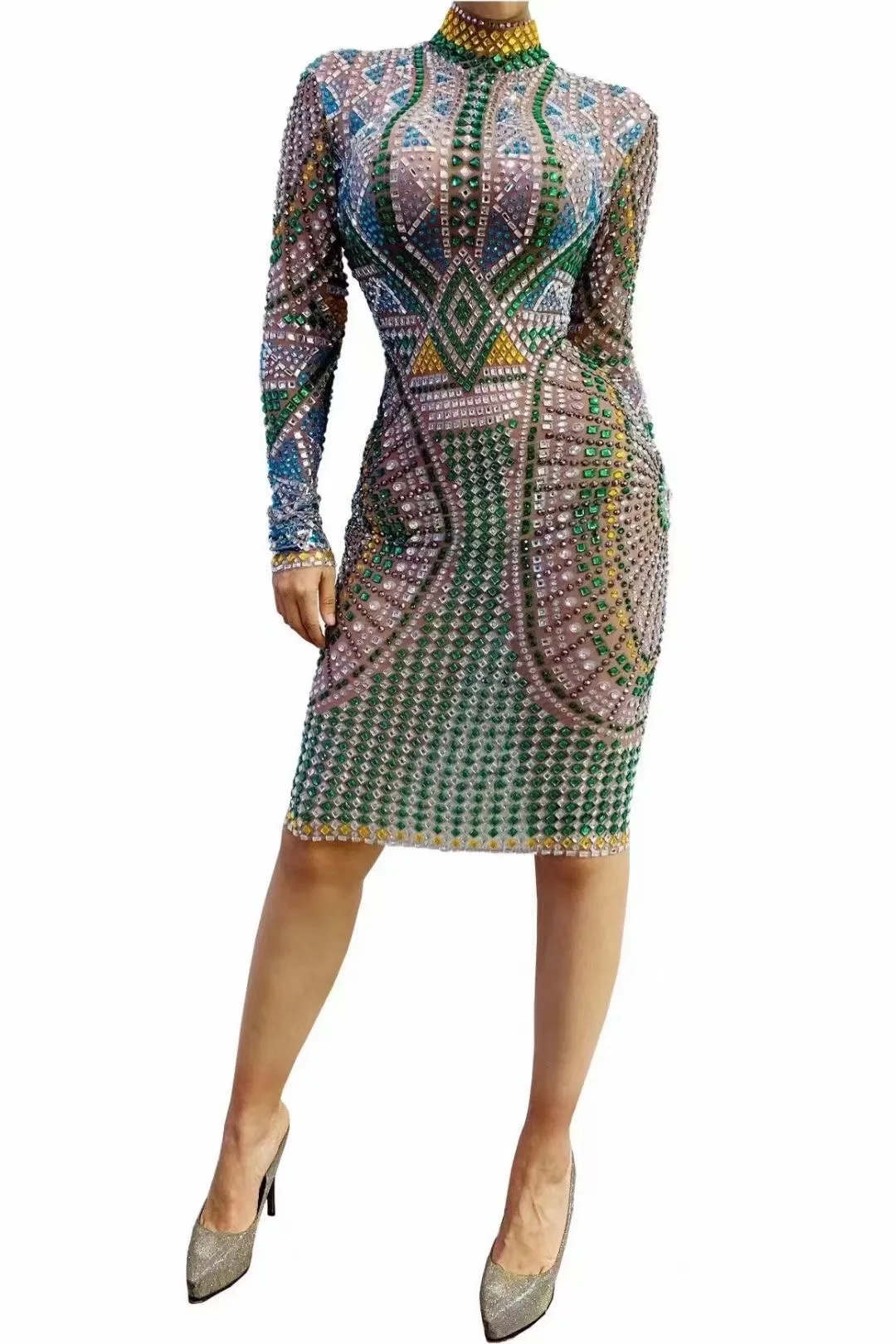 Рисунок 5 - Женский костюм для вечеринки