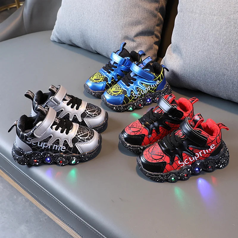 Cartoon Excellent Hot Sales First Walkers Shoes Soft LED Lighted Cool Baby Boys Sneakers Glowing Infant Tennis Toddlers