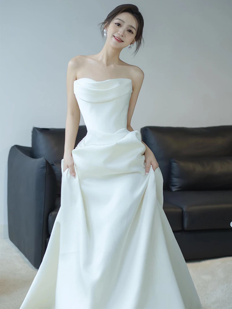 French sle Tube Top Light Wedding Dress Satin High-Grade Bridal Mori look Outdoor Yarn Simple Small Tail Temperament White ...