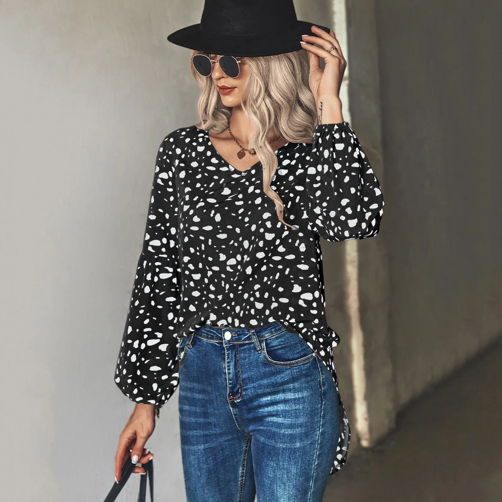 

Casual Tops for Women Women Fashion Trend New V Neck Womens Button down Shirt with Pocket Sunblock Shirts for Women Long Sleeve