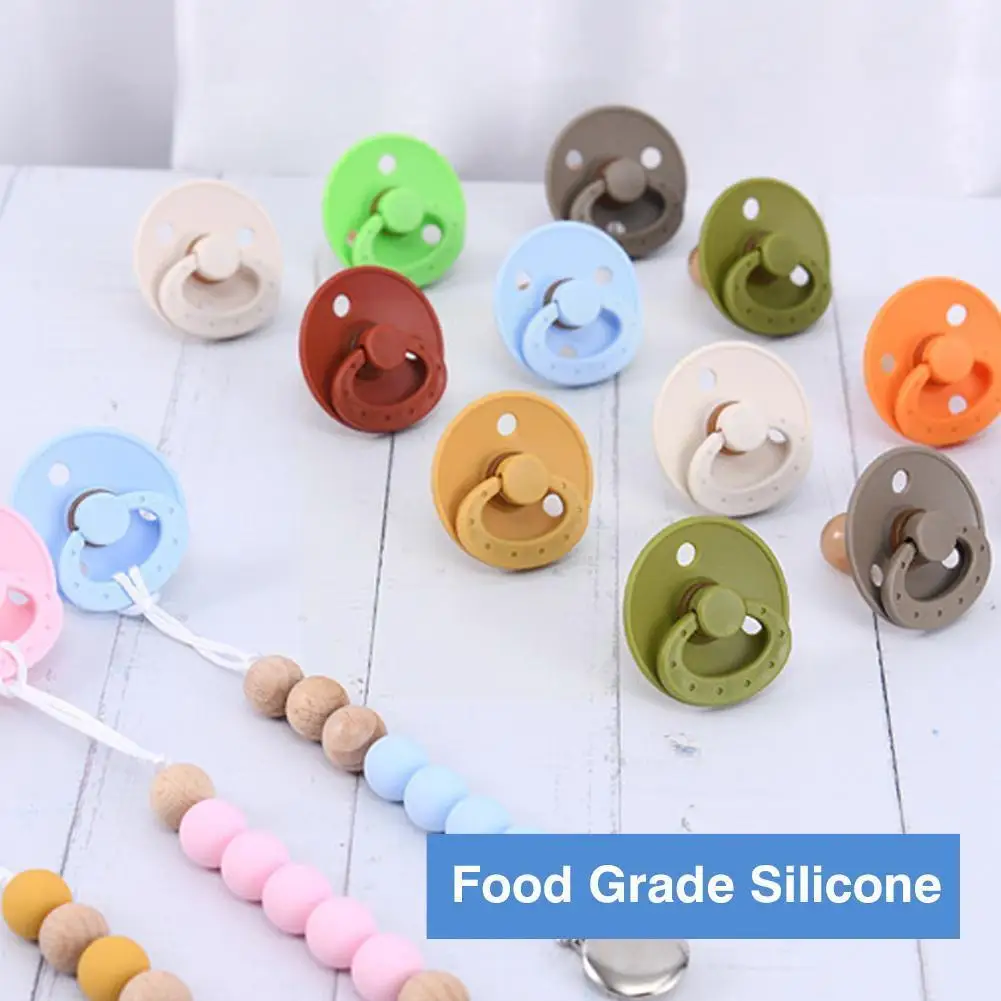 

2022 New Baby Pacifiers Food Grade Silicone Sleep Type Bibs Pacifier For Baby Outdoor Dummy Pacifier Soother 10 Colors Hot B5j6