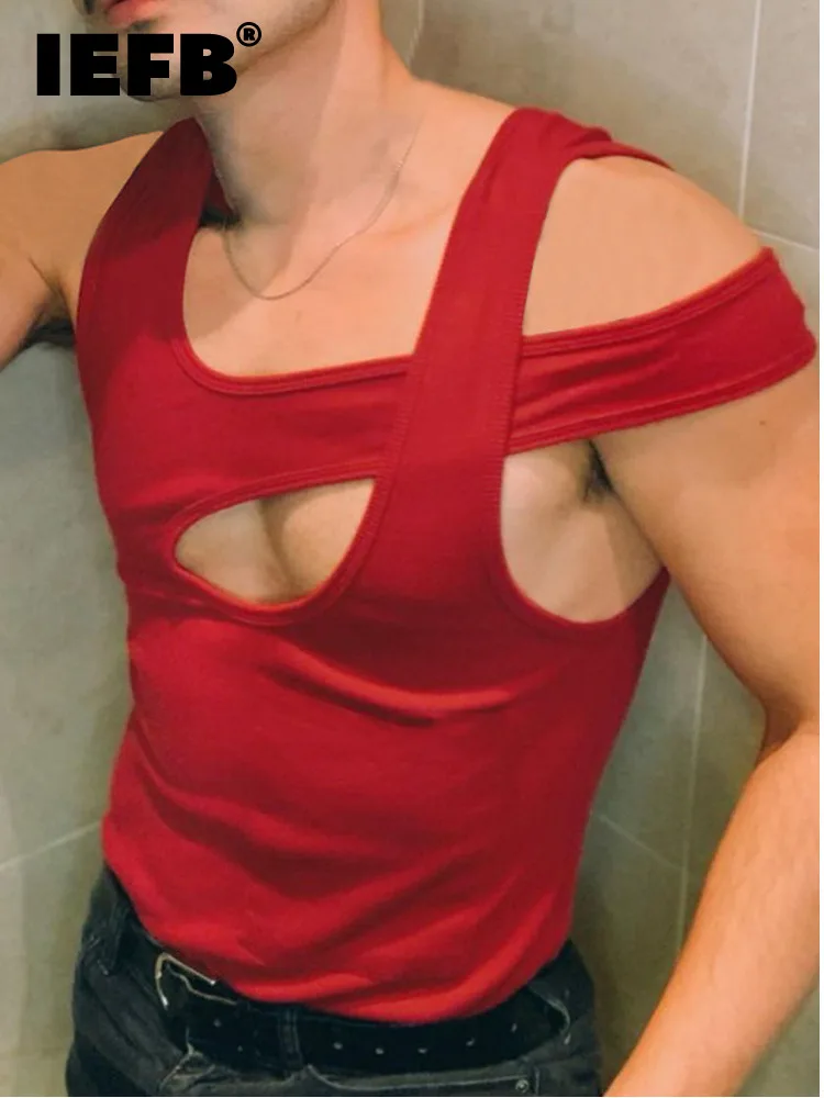 

Ажурная Мужская футболка IEFB, модная повседневная футболка с неровным плечевым ремнем, новая мода 2022