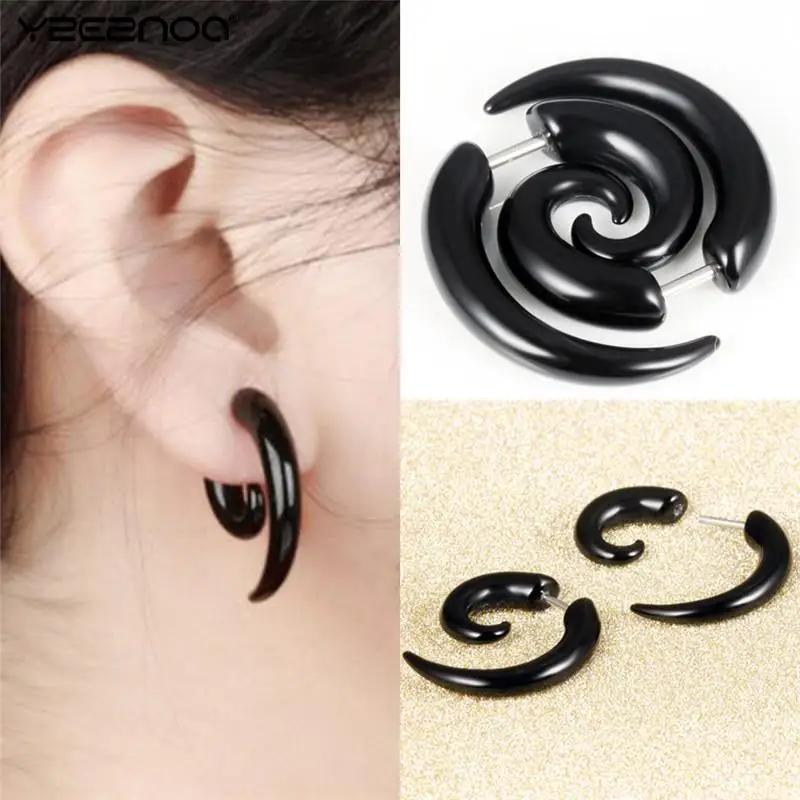 

Fashion Black Horns Stud Earrings Hip Hop Single Earrings For Men Women Hip-hop Rock Party Personality Ear Jewelry Korean