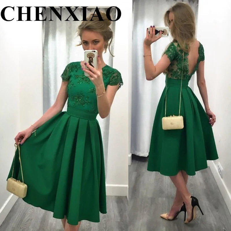 

CHENXIAO Elegant Green Cocktail Dresses Beaded Backless Tea Length Lace Satin Short Prom Dresses For Wedding Party Dresses